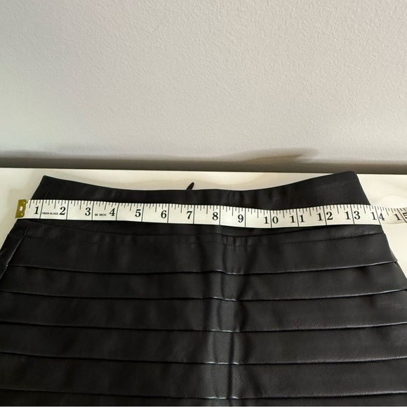 Majorelle - Chloe Black Faux Leather pleated Mini Skirt - XS - Picture 10 of 10